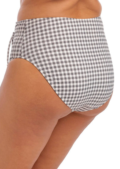 Model In Elomi Checkmate Grey Marl High Waisted Bikini Broekje Achterzijde
