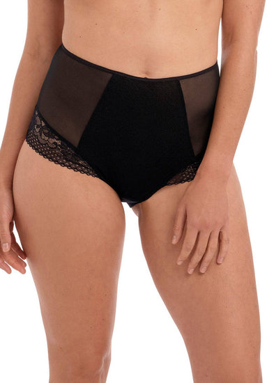 Model In Fantasie Ann-Marie High Waisted Broekje Zwart Voorzijde