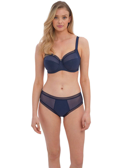 Model In Fantasie Fusion Set Navy Voorzijde