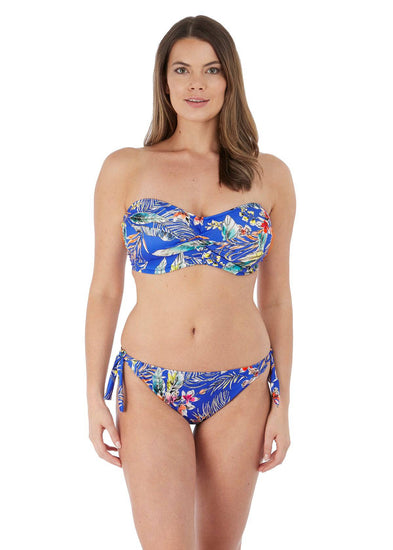 Model in Fantasie Burano Bikini Pacific voorzijde