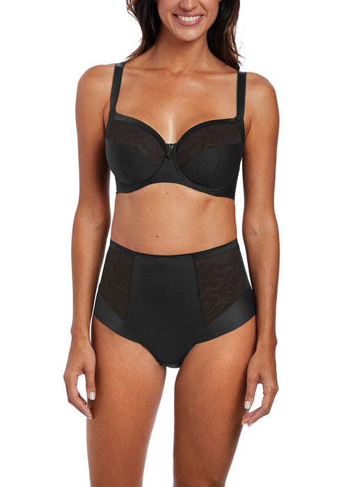 Model in Fantasie Illusion High Waisted Broekje Zwart zijkant