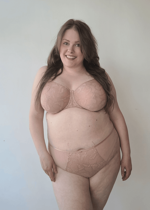 Superbra Model in Radiance Niet Voorgevormde T-Shirt BH Hazel voorzijde