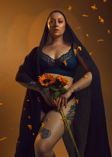 Superbra Model in Swirl Beugelloze Bralette Dark Teal voorzijde
