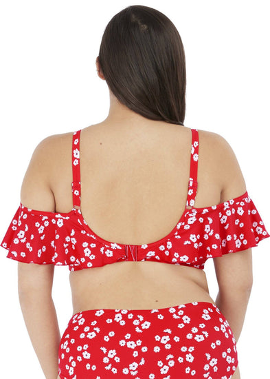 Rug van model in Elomi Plain Sailing Bikini Top Red Floral