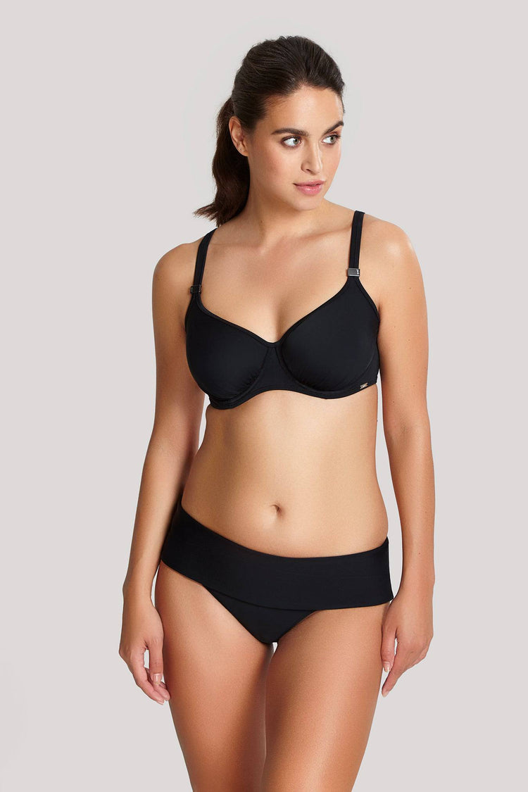 Model In Panache Anya Bikini Set Zwart Voorzijde