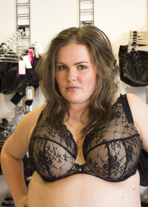 Paspop in Ewa Michalak Aurelia Zwart set voorzijde