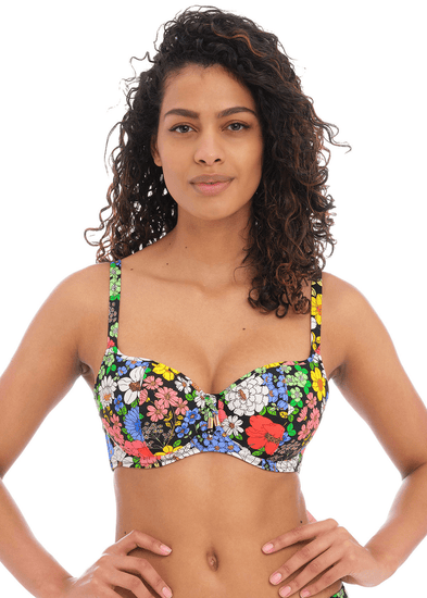 Model in Floral Haze Sweetheart Voorgevormde Bikini Top Multi Voorzijde