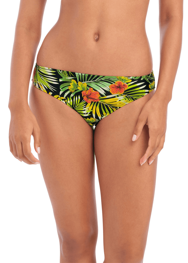 Model in Maui Daze Bikini Broekje Multi Voorzijde