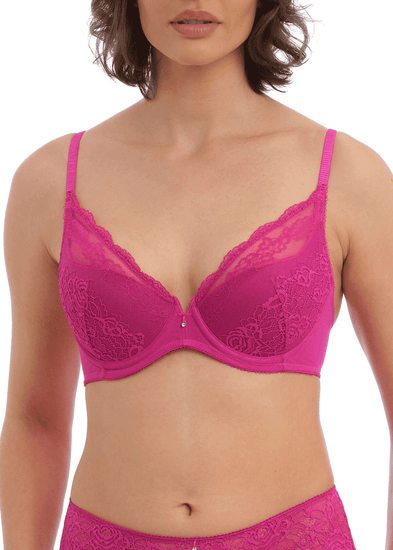 Model in Ravissant Plunge BH Orchid Voorzijde