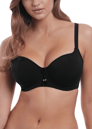 Model in Remix Voorgevormde Bikini Top Zwart Voorzijde